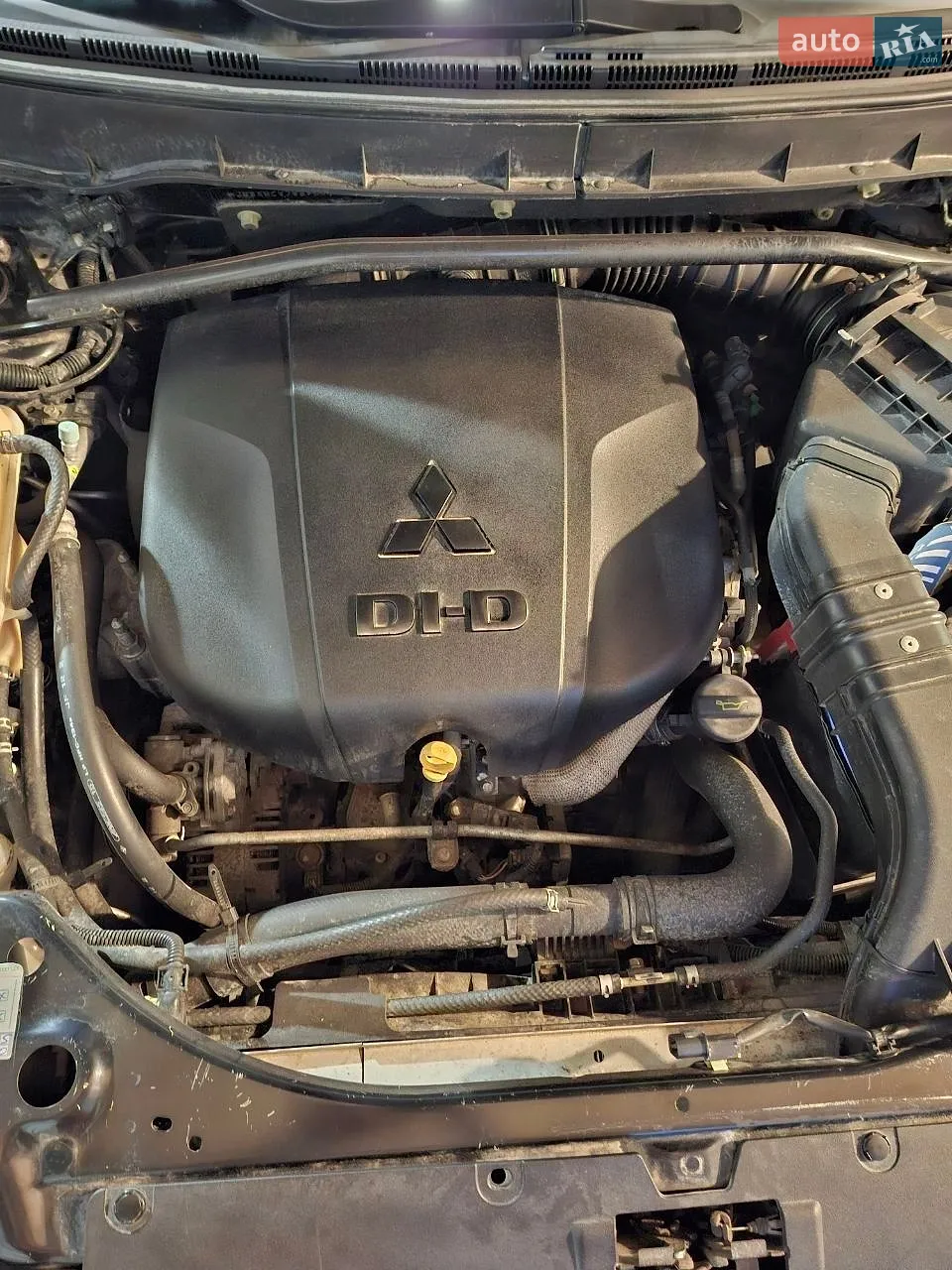 2010 Mitsubishi Outlander - мініатюра 16