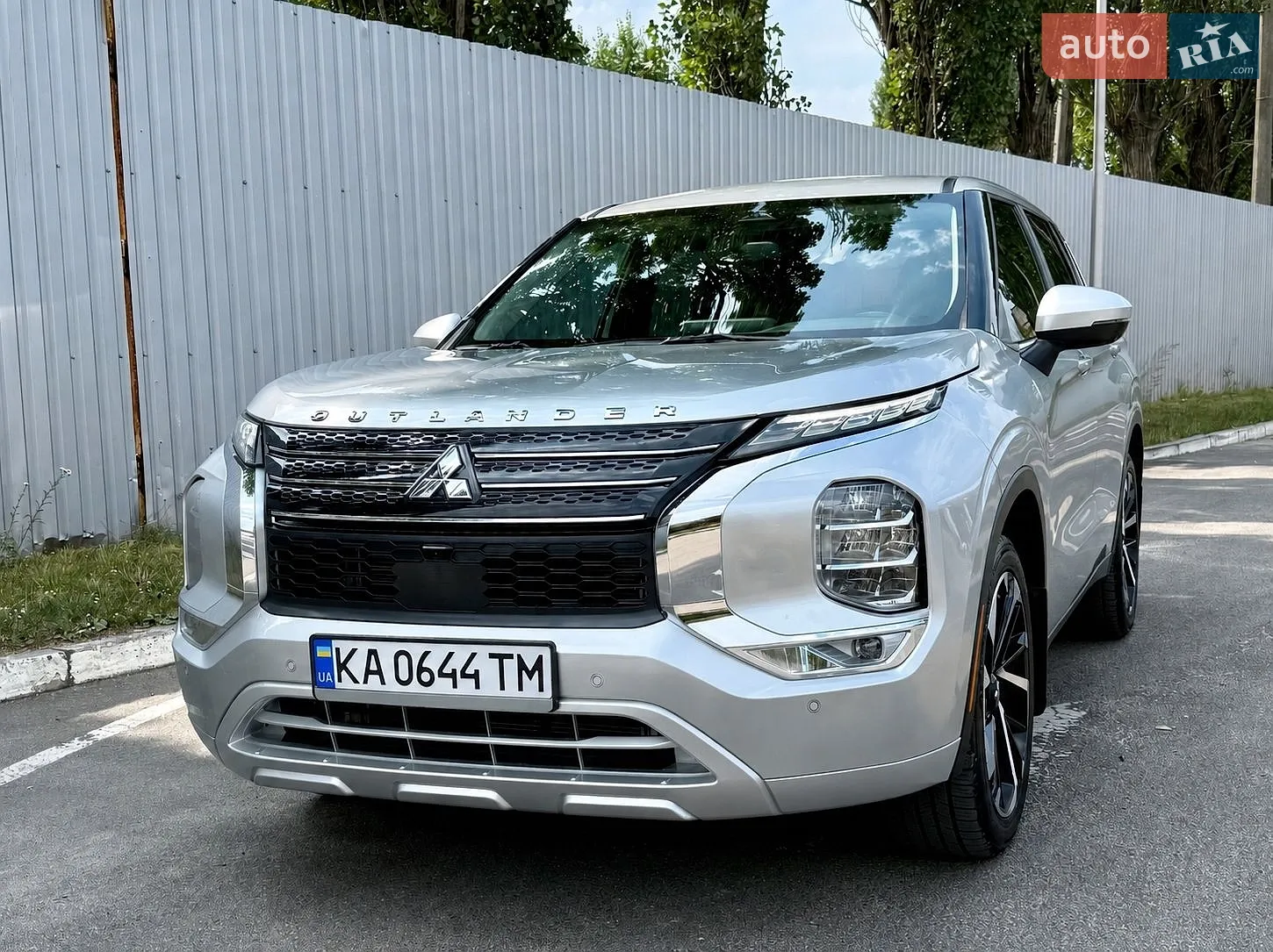 2023 Mitsubishi Outlander - мініатюра 2