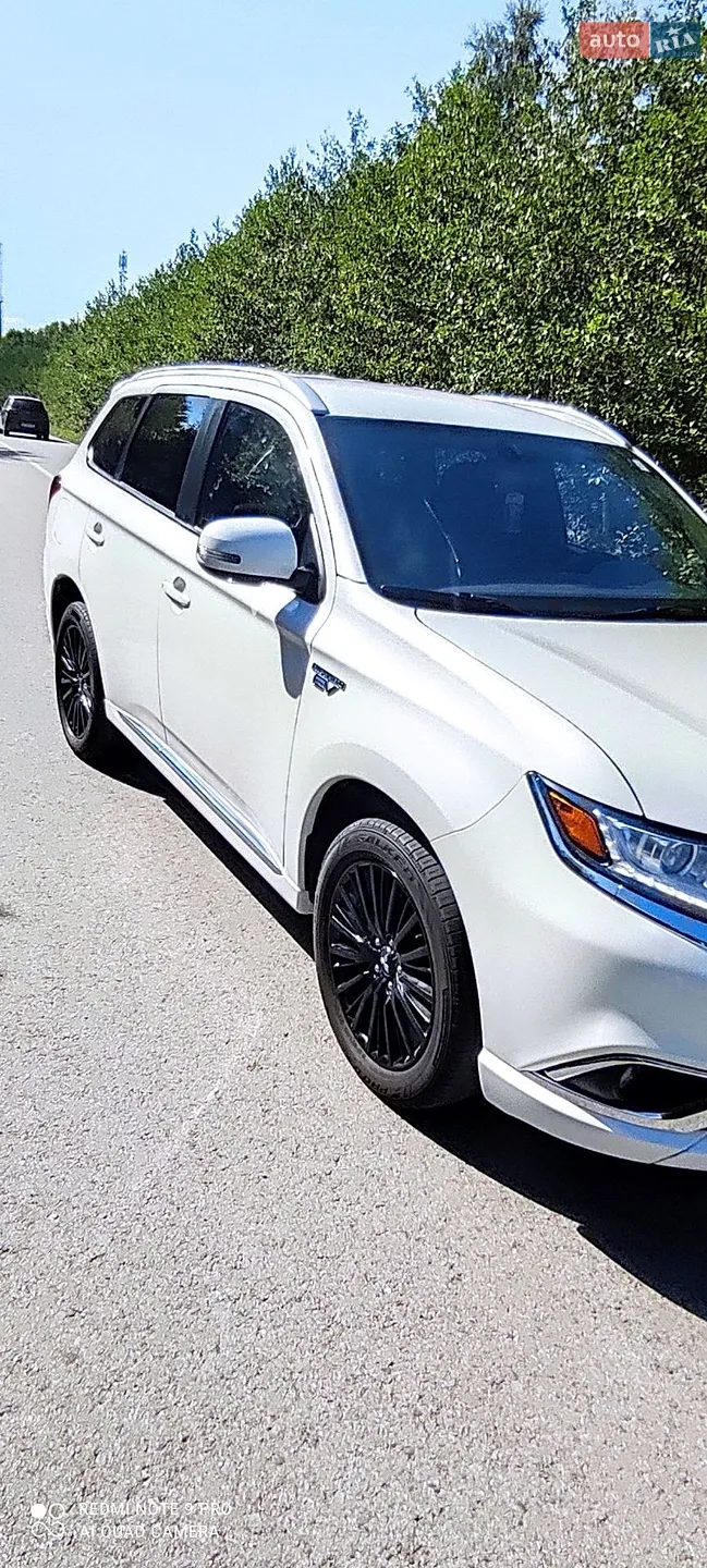 2019 Mitsubishi Outlander - мініатюра 5