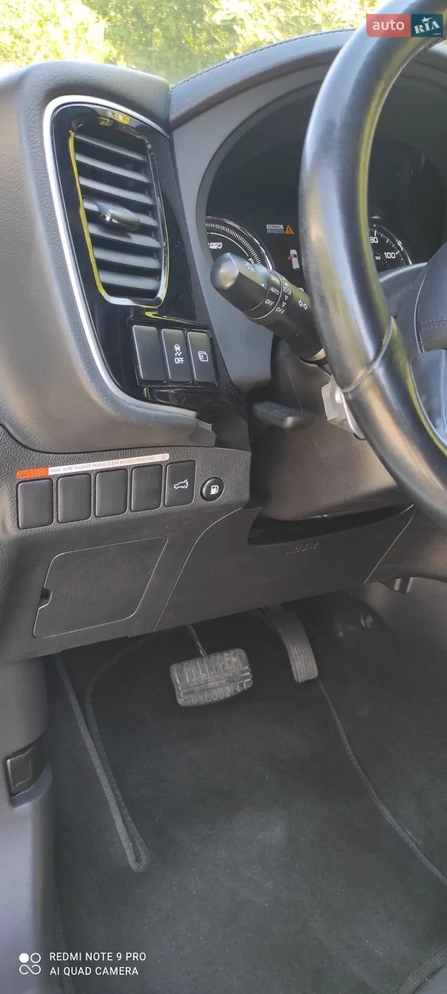 2019 Mitsubishi Outlander - мініатюра 28
