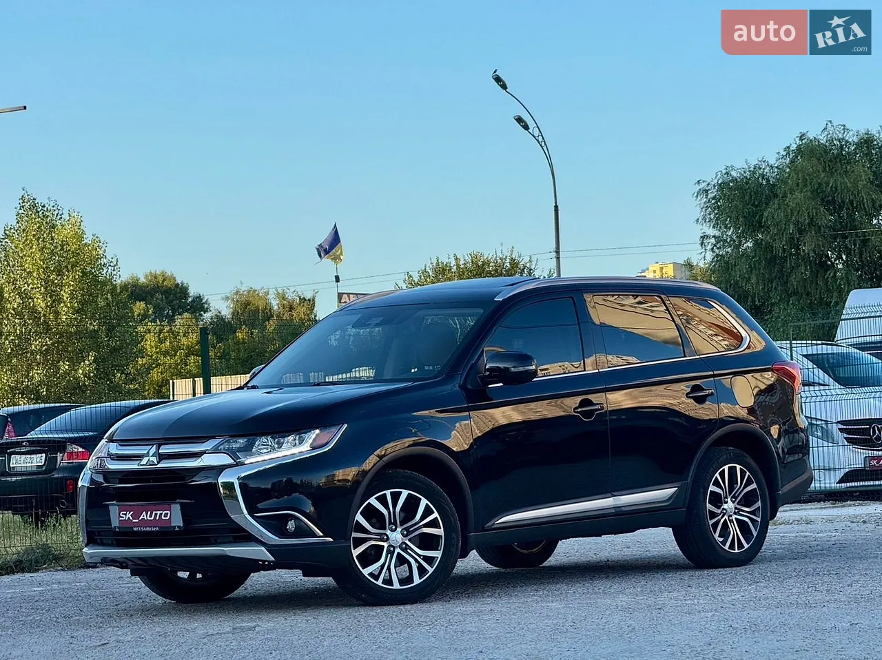 2019 Mitsubishi Outlander - мініатюра 19