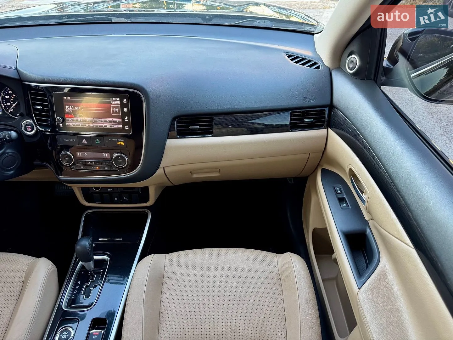 2018 Mitsubishi Outlander - мініатюра 21