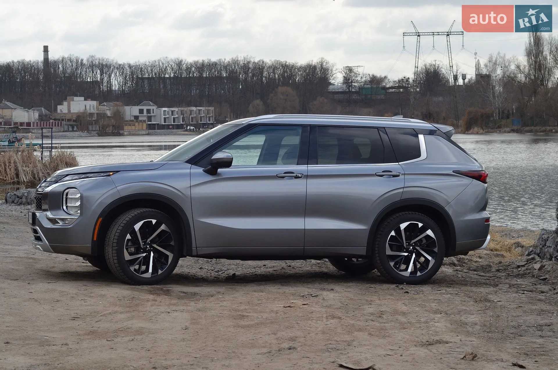 2023 Mitsubishi Outlander - мініатюра 3