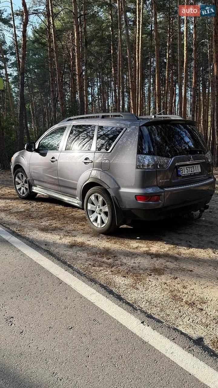 2011 Mitsubishi Outlander - мініатюра 5