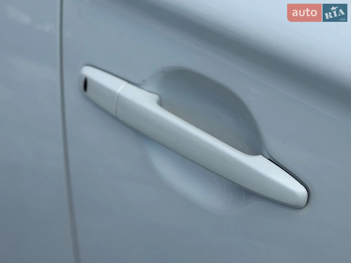 2014 Mitsubishi Outlander - мініатюра 11