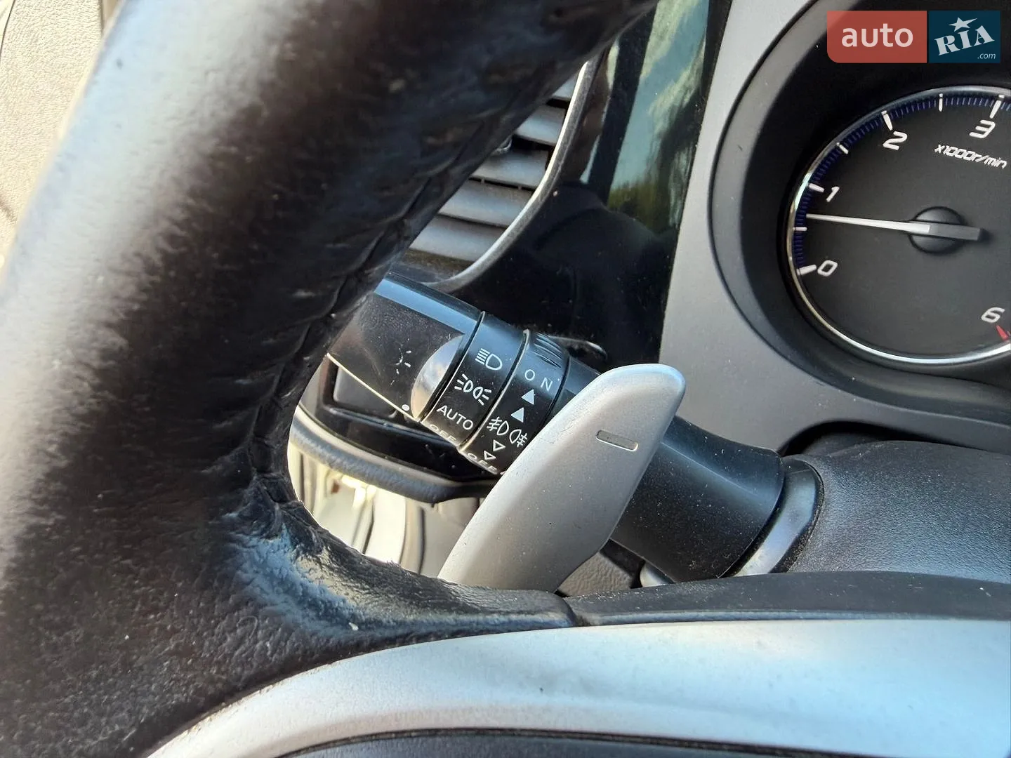 2014 Mitsubishi Outlander - мініатюра 39