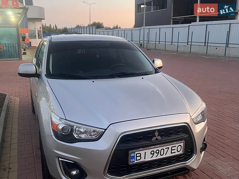 Mitsubishi Outlander 2015