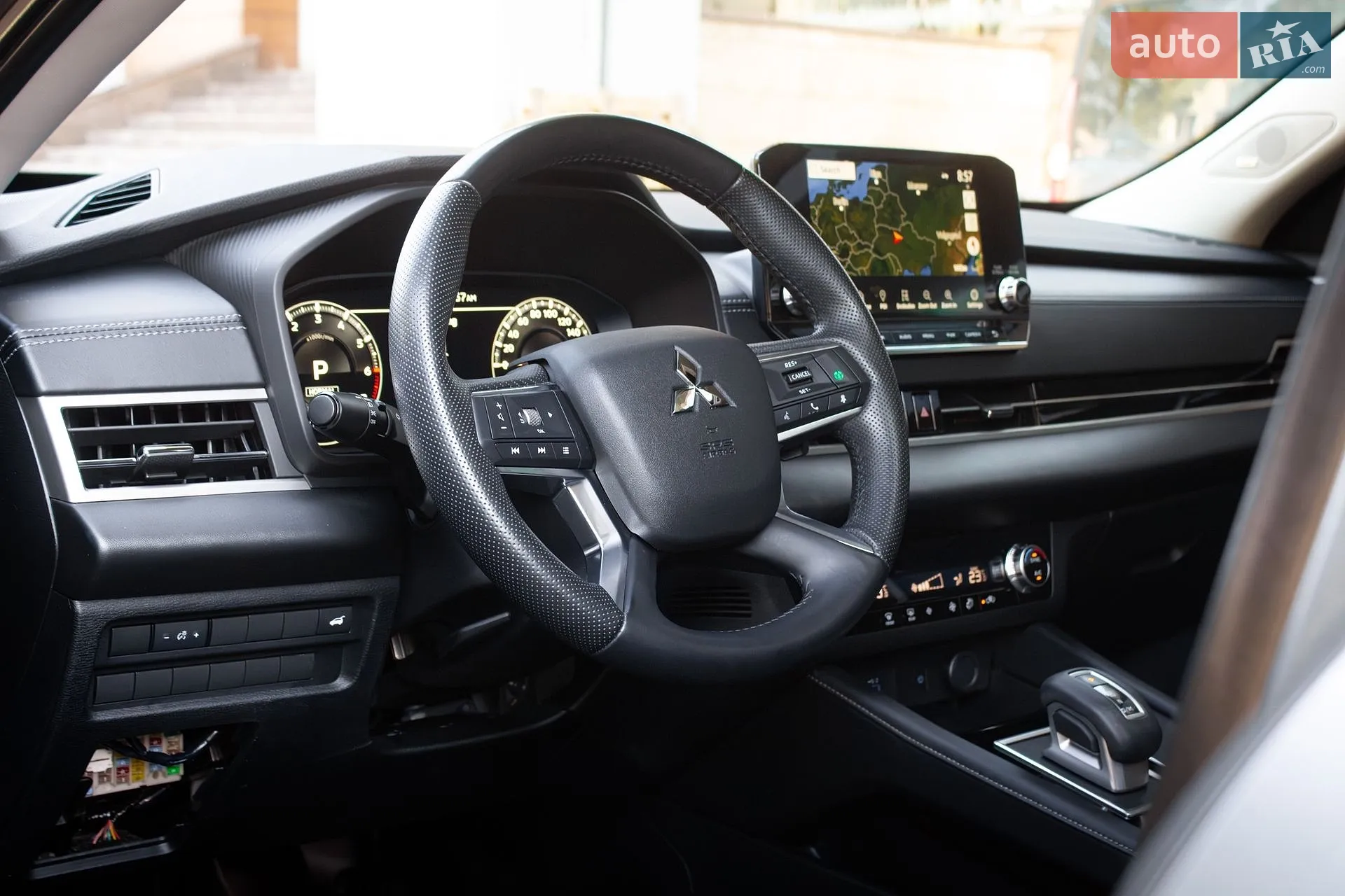 2021 Mitsubishi Outlander - мініатюра 18