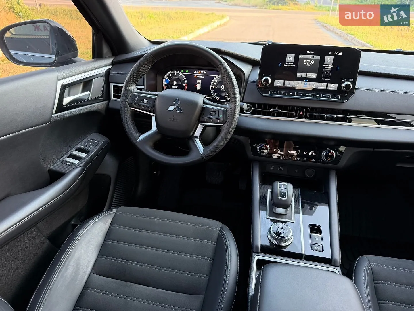 2023 Mitsubishi Outlander - мініатюра 69