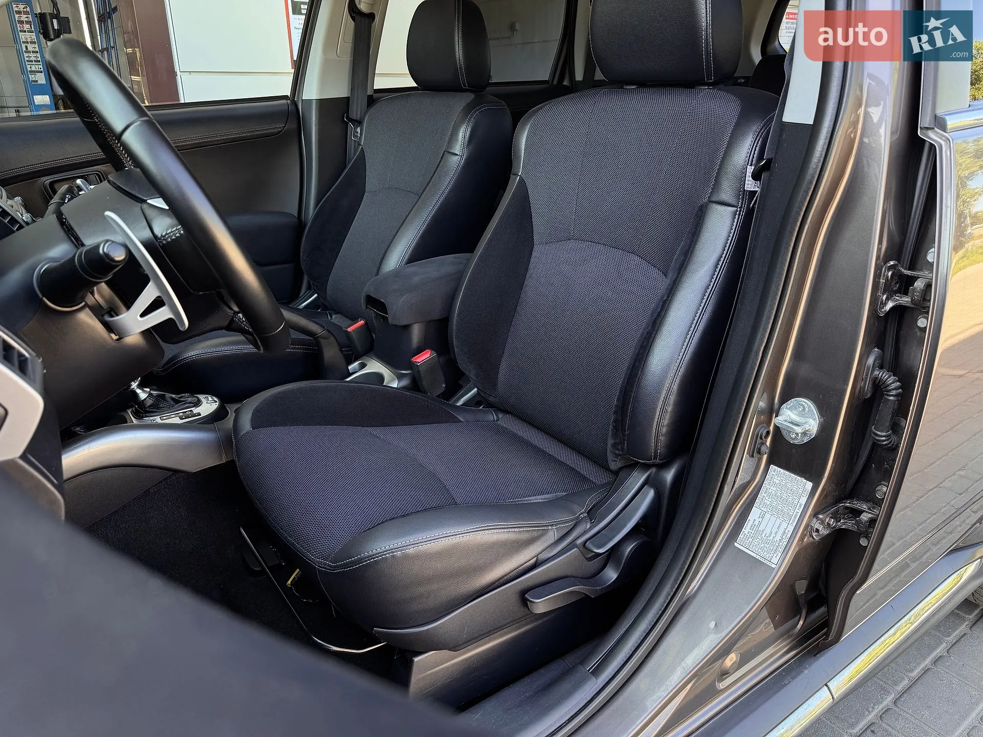 2010 Mitsubishi Outlander - мініатюра 24