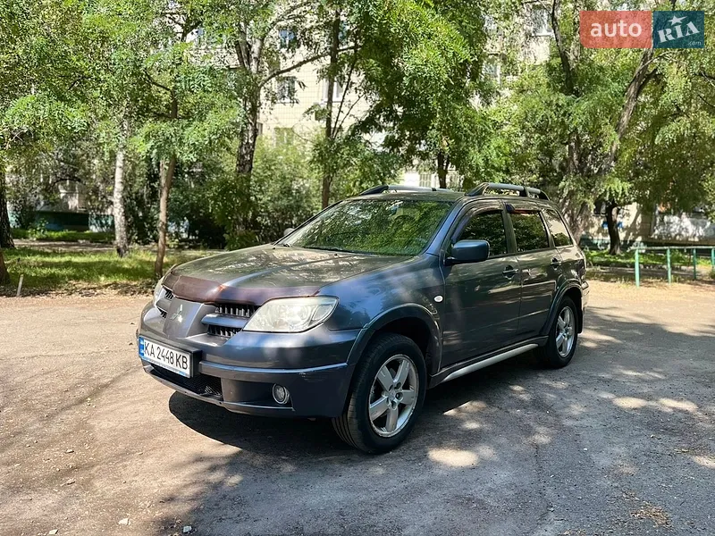 Mitsubishi Outlander