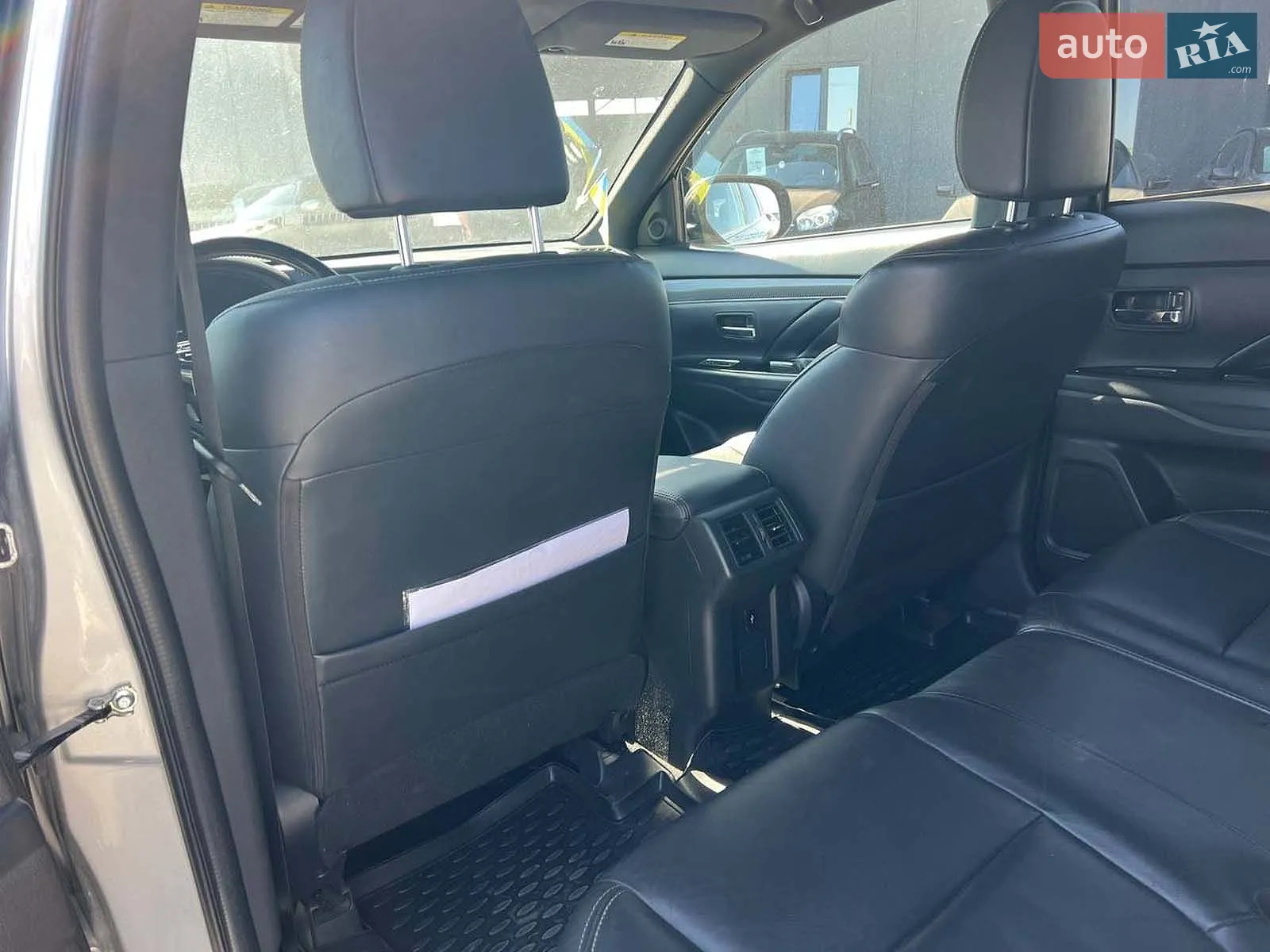 2019 Mitsubishi Outlander - мініатюра 41