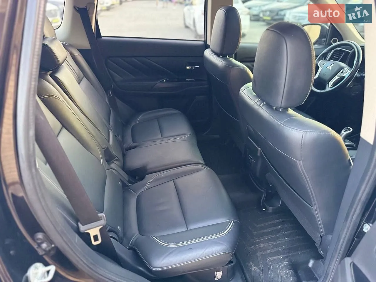2018 Mitsubishi Outlander - мініатюра 8