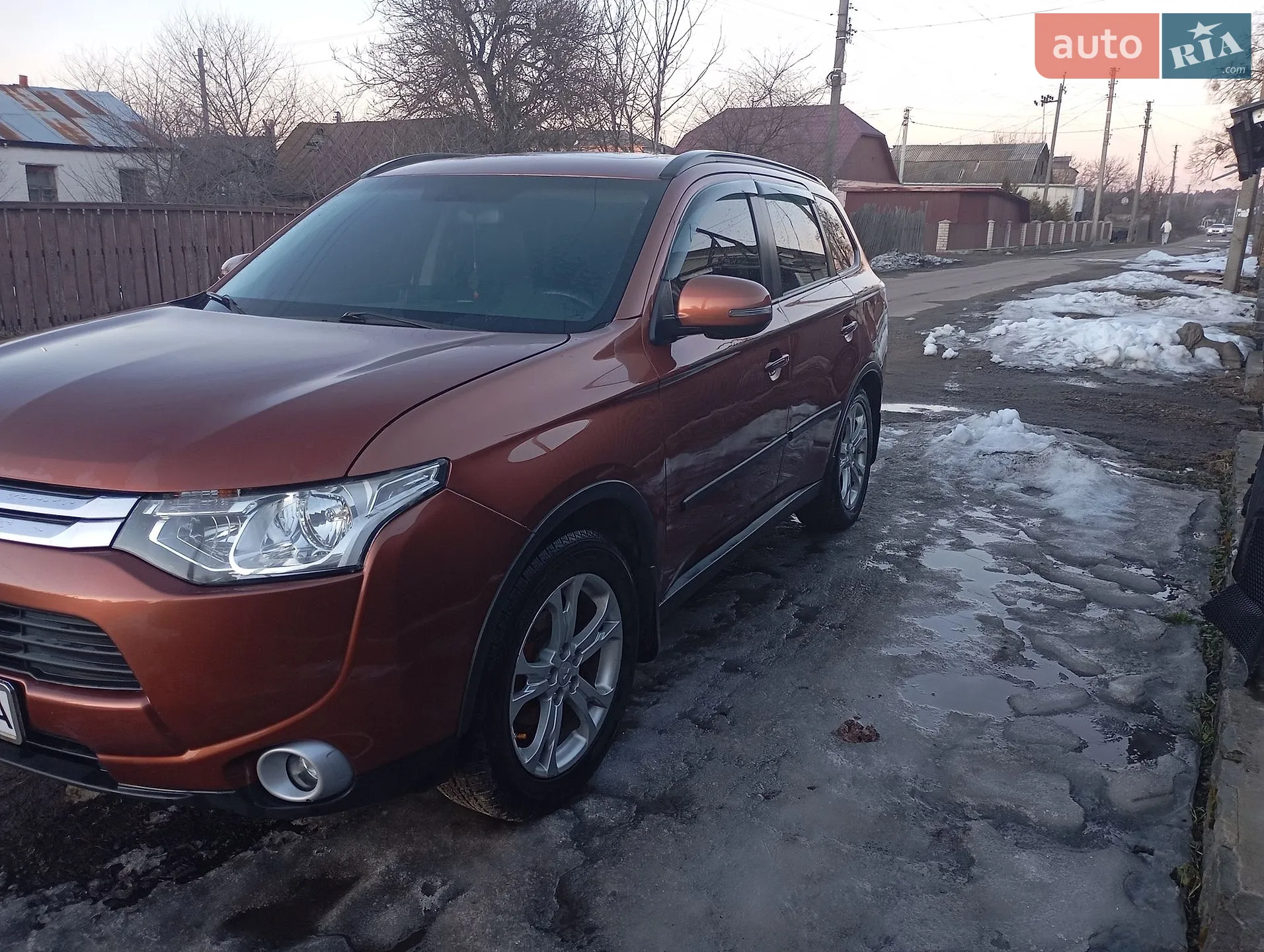 2014 Mitsubishi Outlander - мініатюра 13
