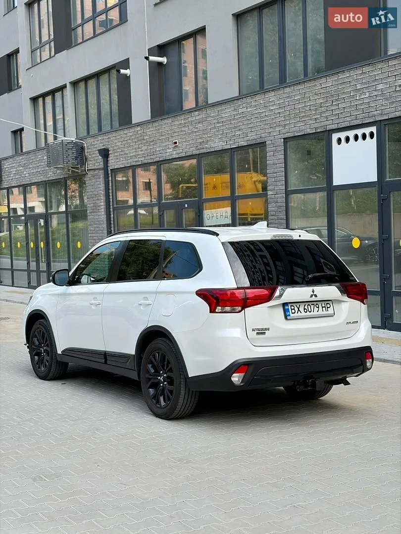 2017 Mitsubishi Outlander - мініатюра 7