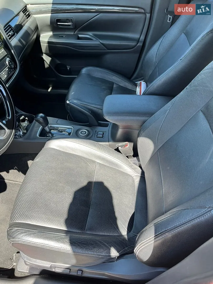 2015 Mitsubishi Outlander - мініатюра 11
