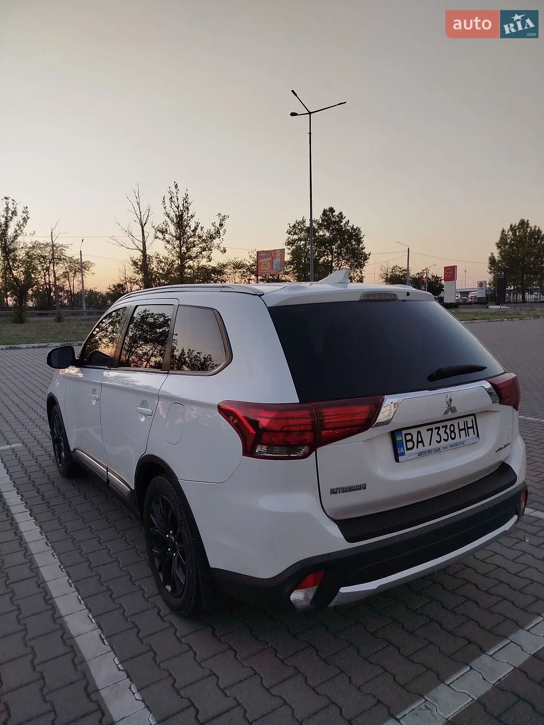 2016 Mitsubishi Outlander - мініатюра 11
