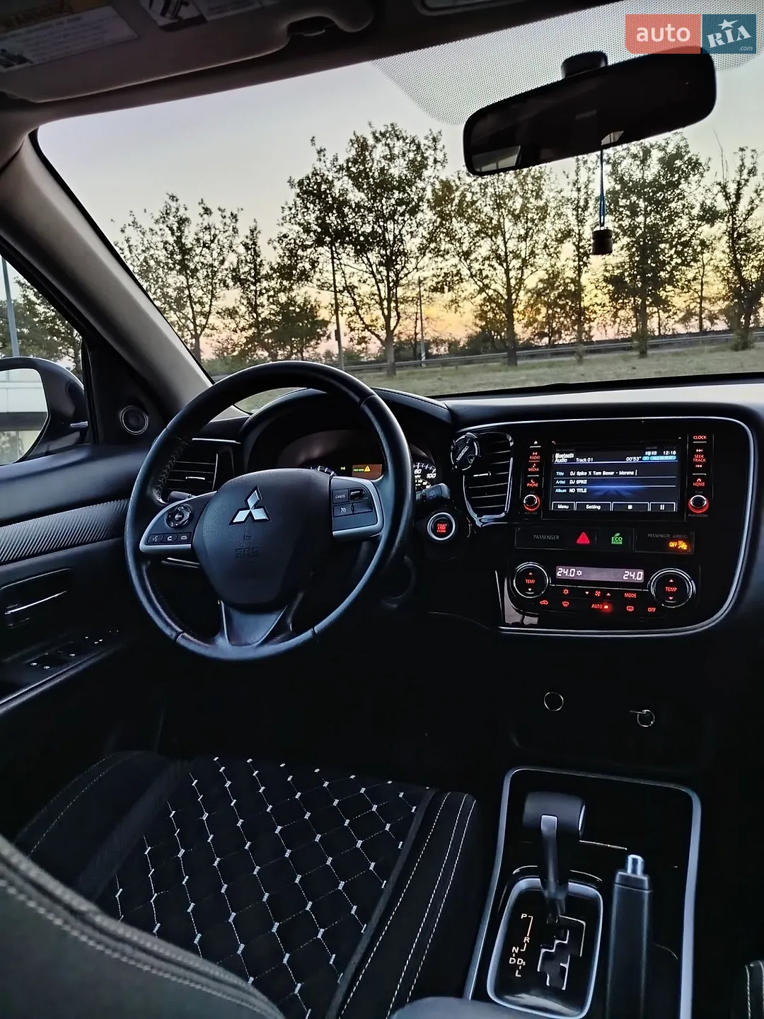 2016 Mitsubishi Outlander - мініатюра 20