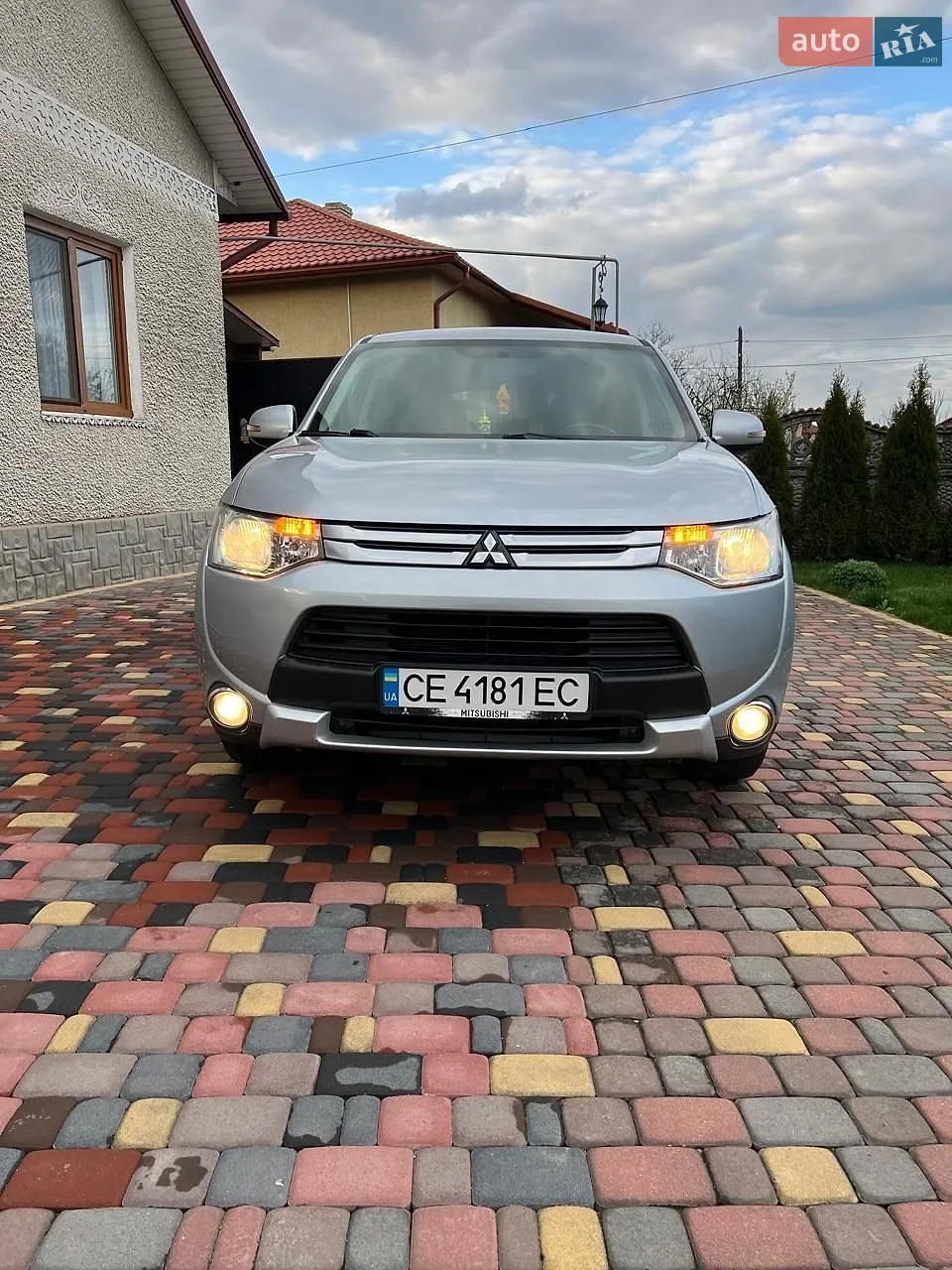2014 Mitsubishi Outlander - мініатюра 3