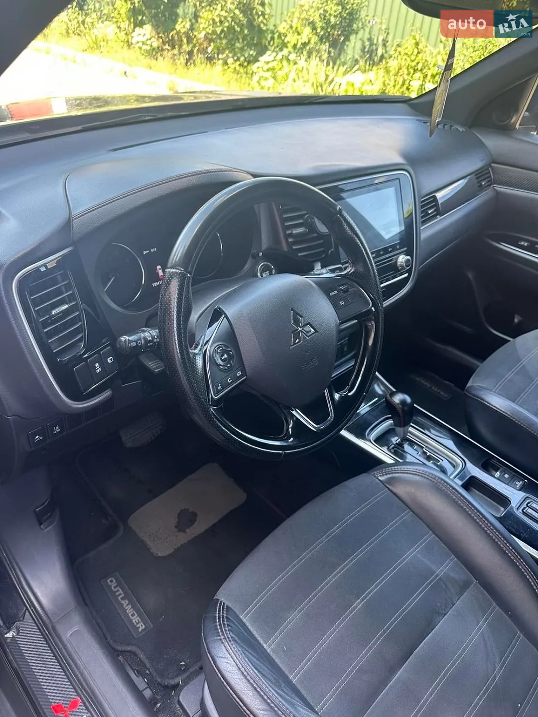 2020 Mitsubishi Outlander - мініатюра 12