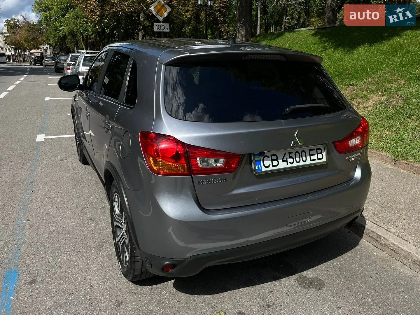2016 Mitsubishi Outlander - мініатюра 5