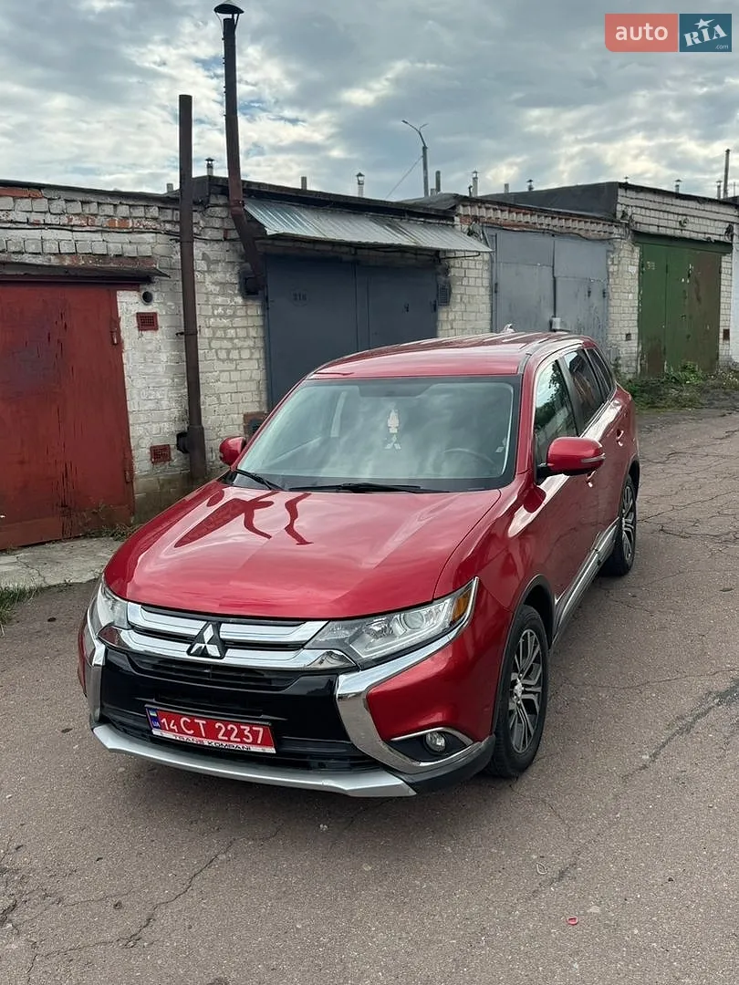 2017 Mitsubishi Outlander - мініатюра 2