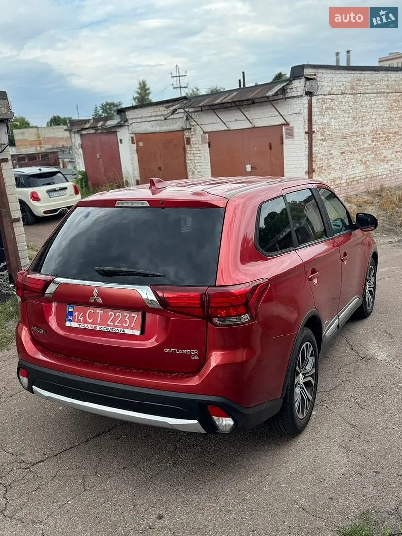 2017 Mitsubishi Outlander - мініатюра 4