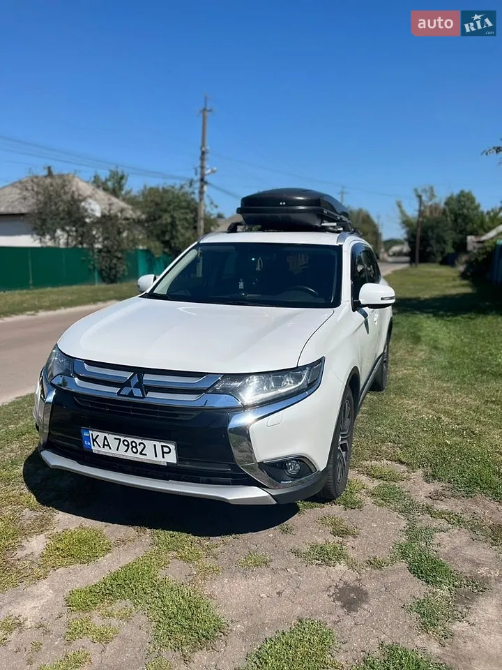 2017 Mitsubishi Outlander - мініатюра 28