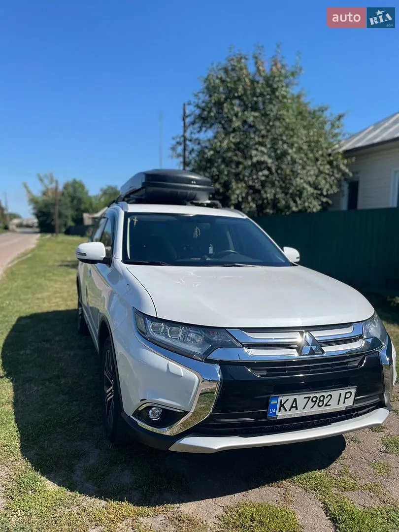 2017 Mitsubishi Outlander - мініатюра 6