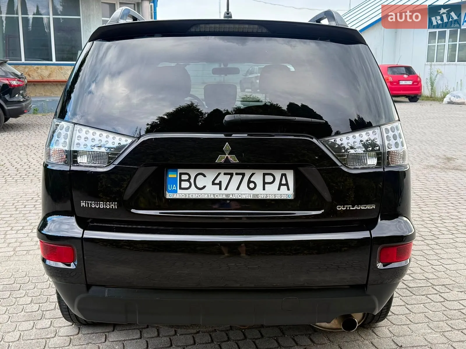 2012 Mitsubishi Outlander - мініатюра 12