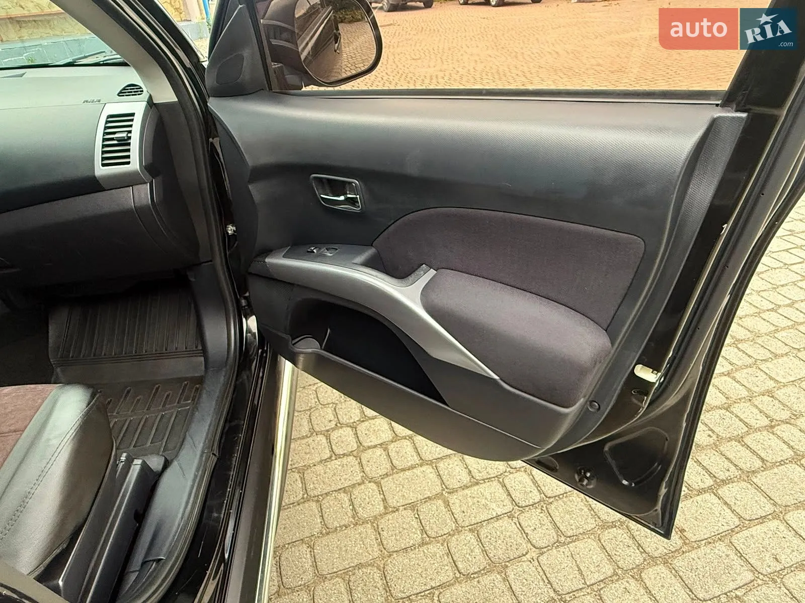 2012 Mitsubishi Outlander - мініатюра 26