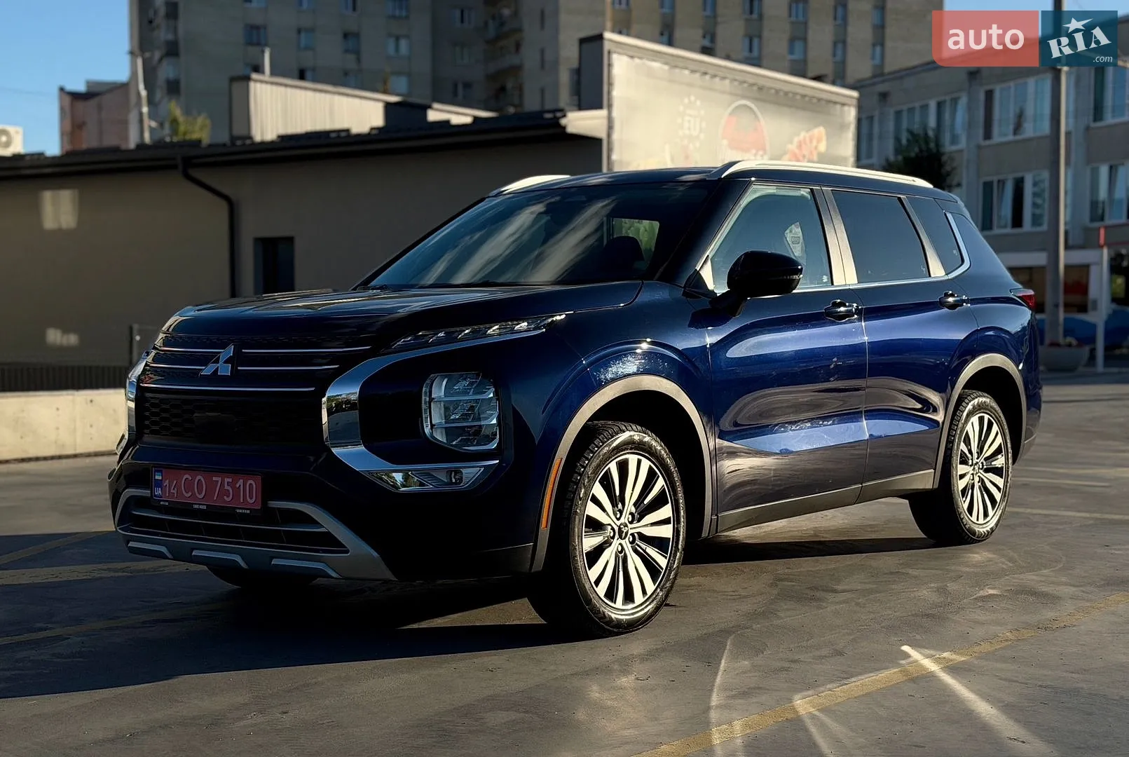 2022 Mitsubishi Outlander - мініатюра 22