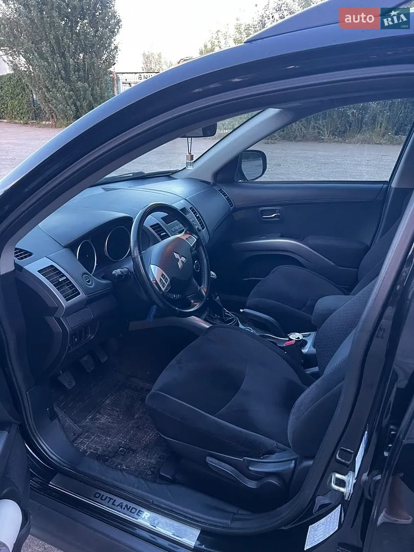 2012 Mitsubishi Outlander - мініатюра 10