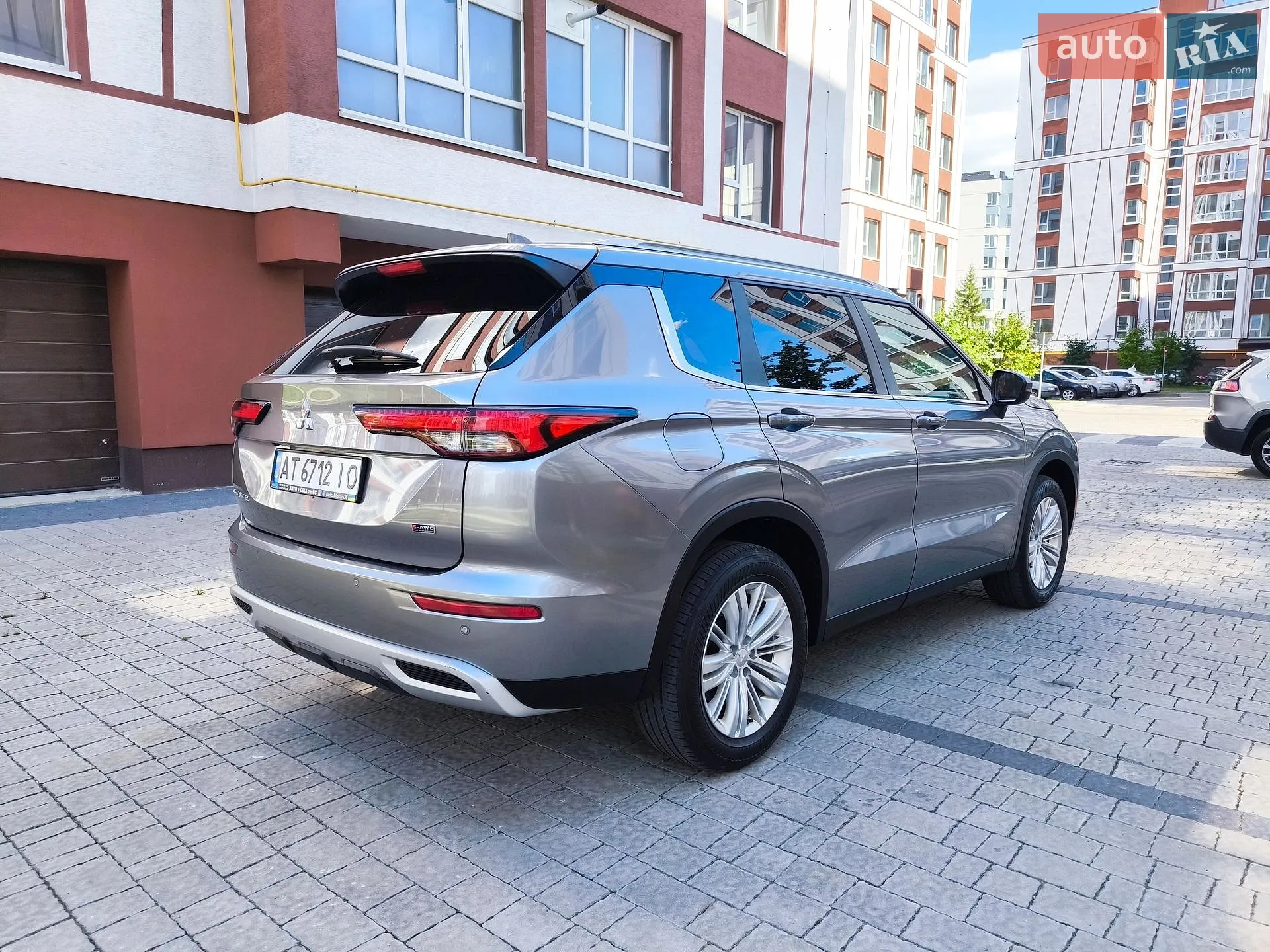 2021 Mitsubishi Outlander - мініатюра 9