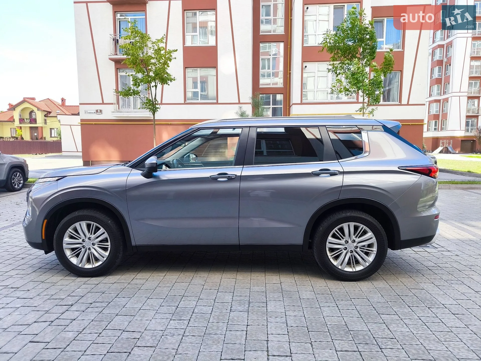 2021 Mitsubishi Outlander - мініатюра 15
