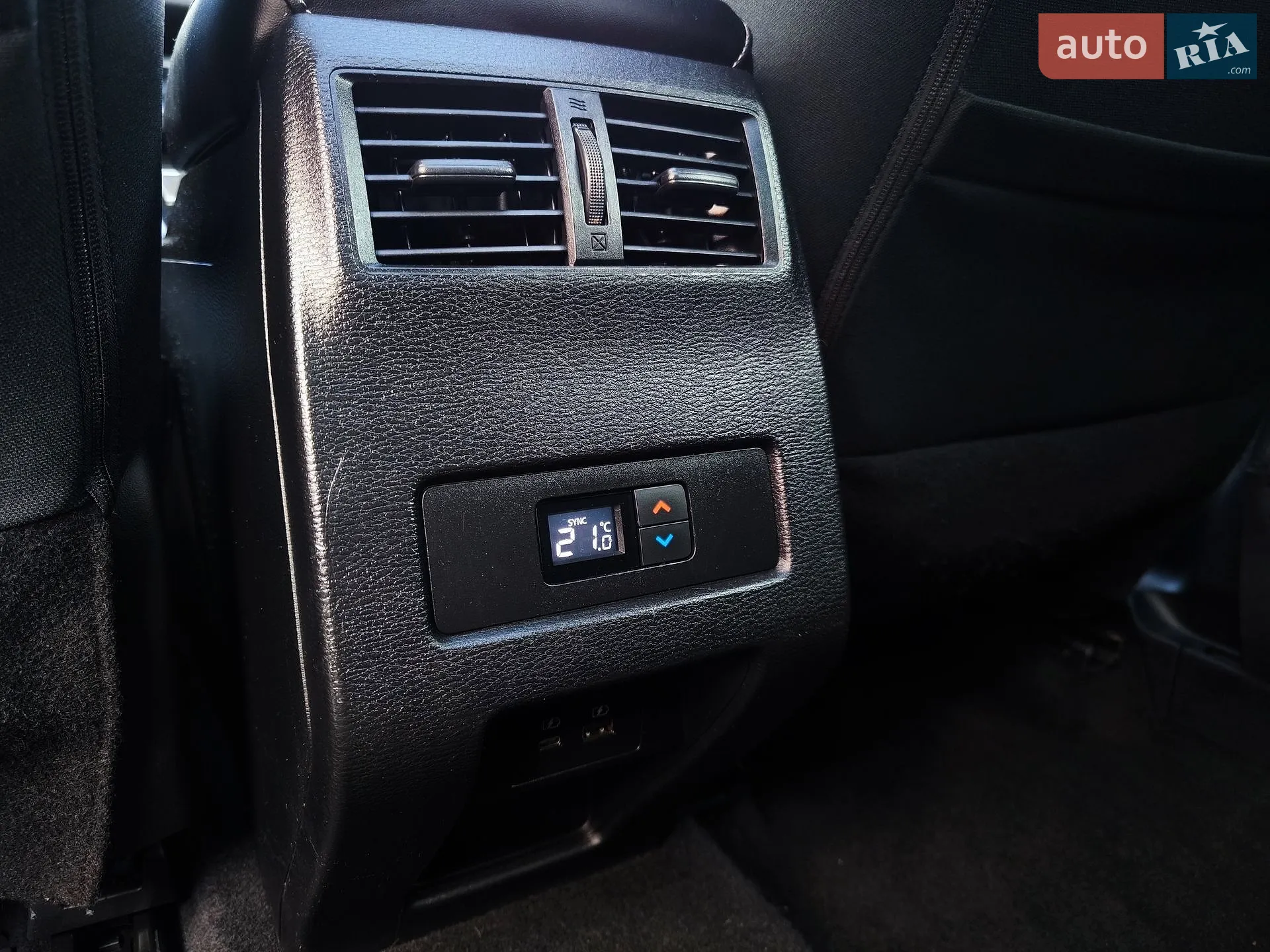 2021 Mitsubishi Outlander - мініатюра 33