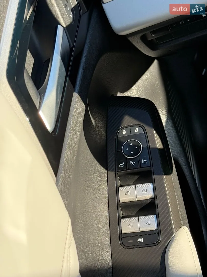 2022 Mitsubishi Outlander - мініатюра 34