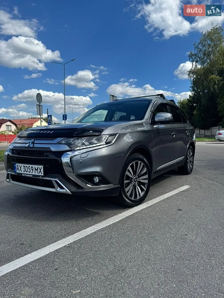 2019 Mitsubishi Outlander - мініатюра 27