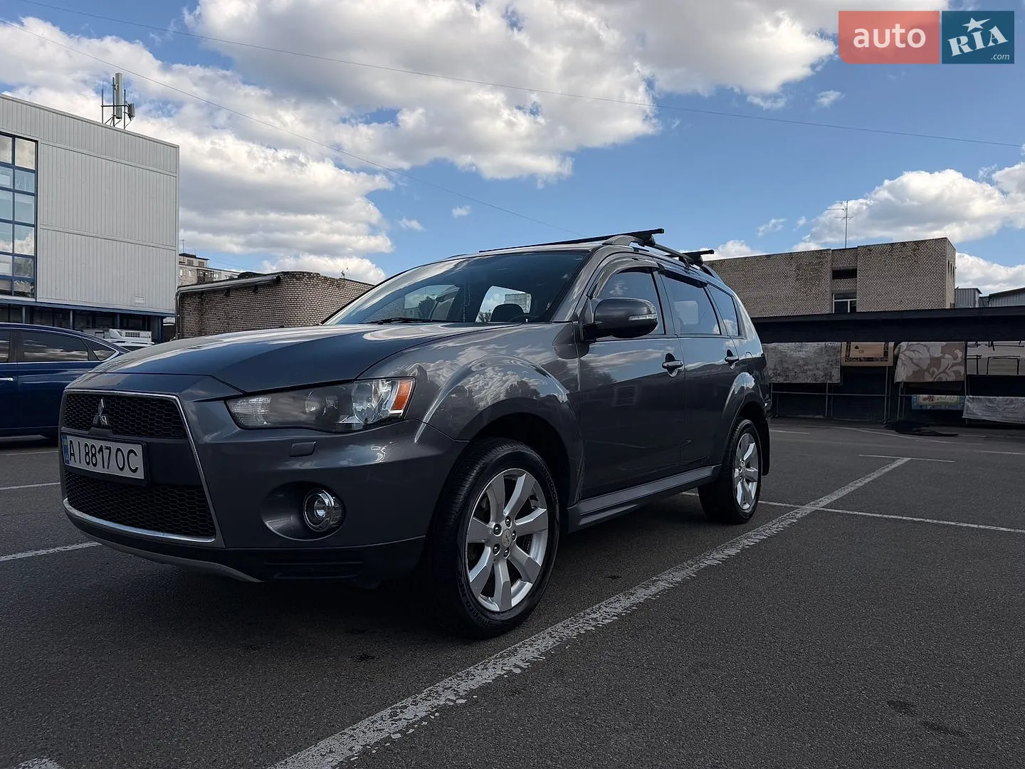 2012 Mitsubishi Outlander - фото 1