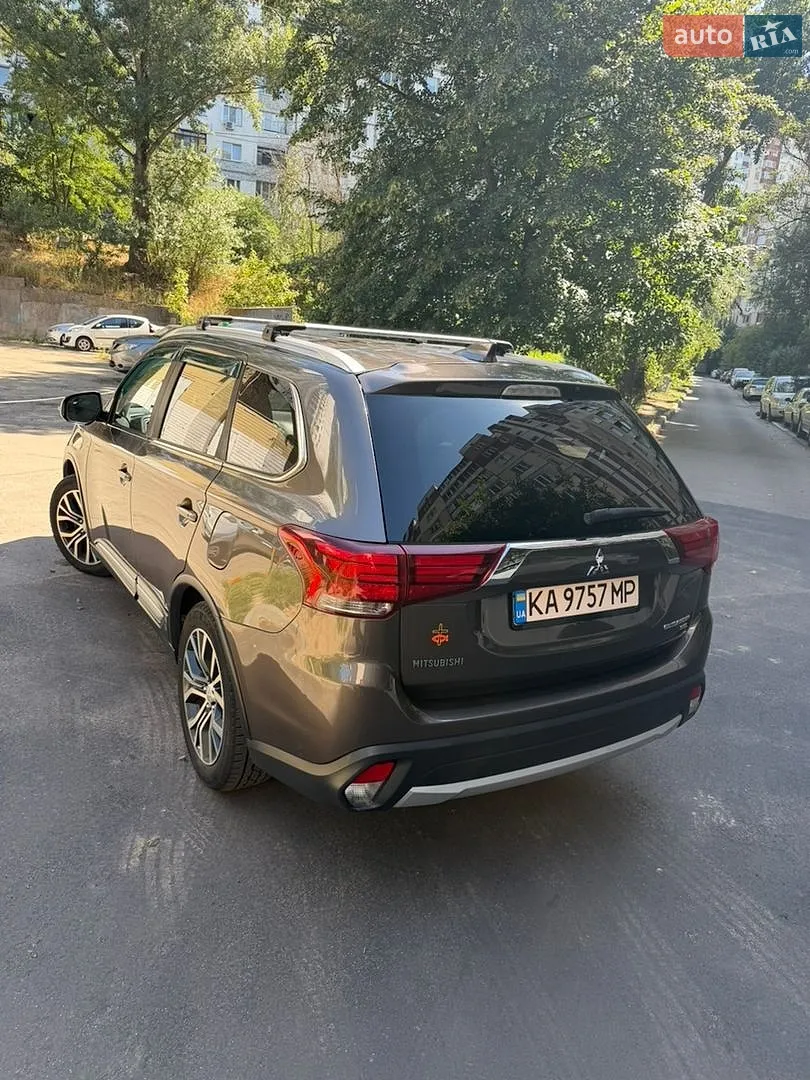 2018 Mitsubishi Outlander - мініатюра 7