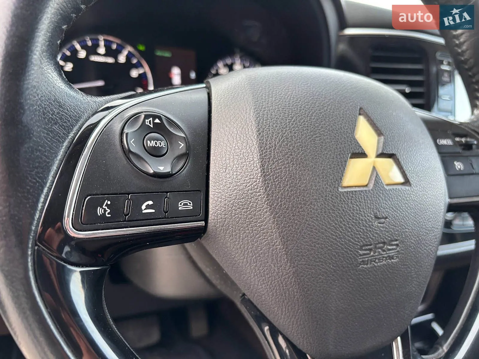 2016 Mitsubishi Outlander - мініатюра 23