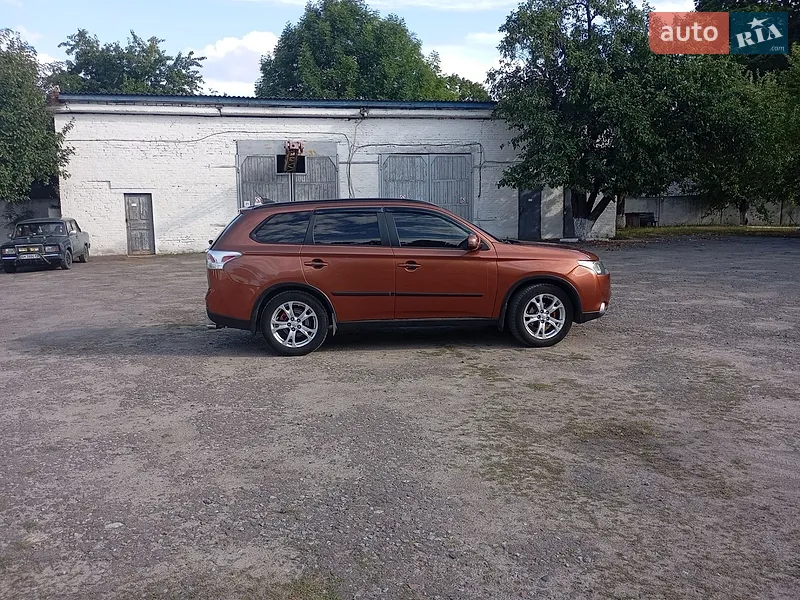 Mitsubishi Outlander