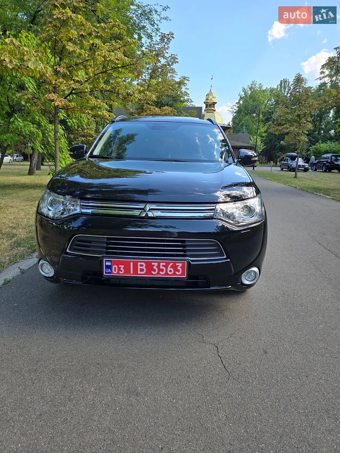2014 Mitsubishi Outlander - фото 1