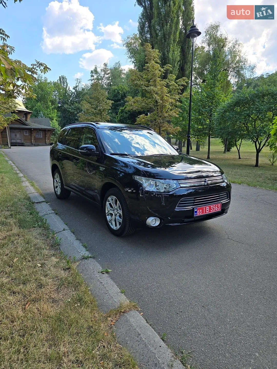 2014 Mitsubishi Outlander - мініатюра 21