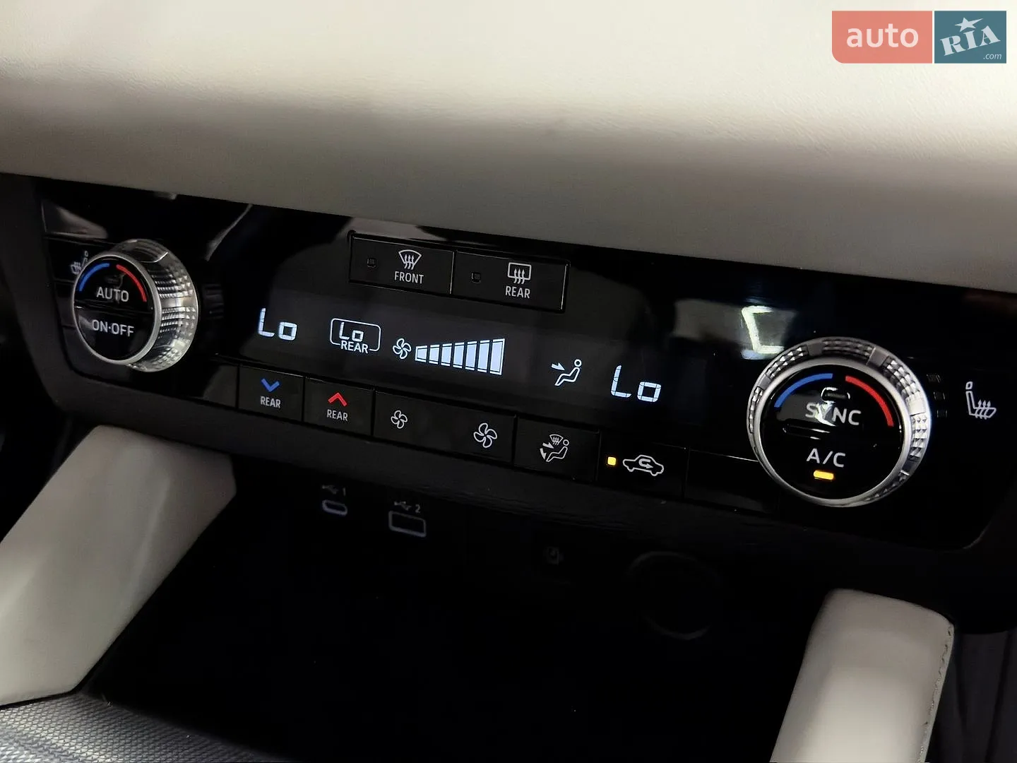 2021 Mitsubishi Outlander - мініатюра 21