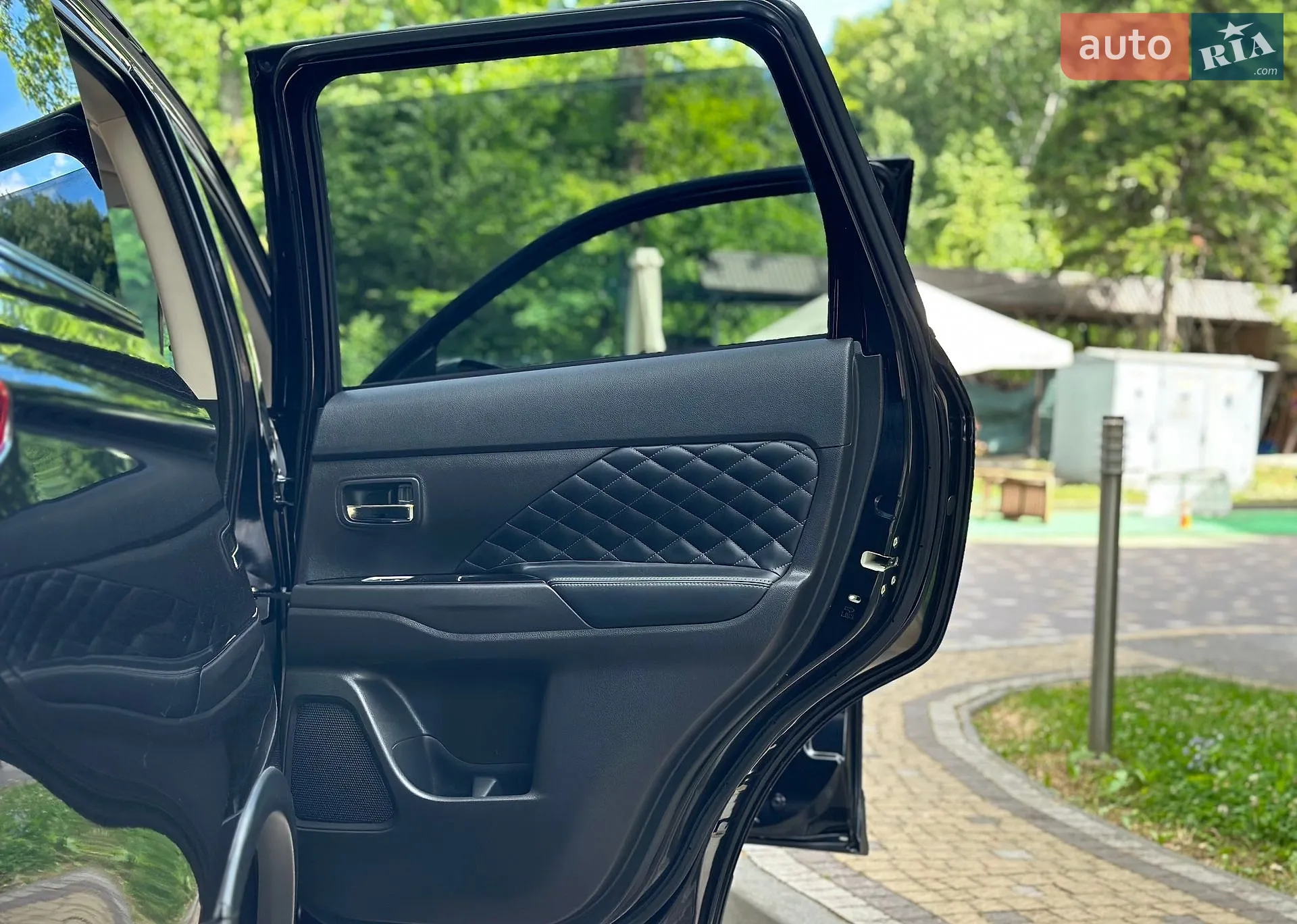2016 Mitsubishi Outlander - мініатюра 89