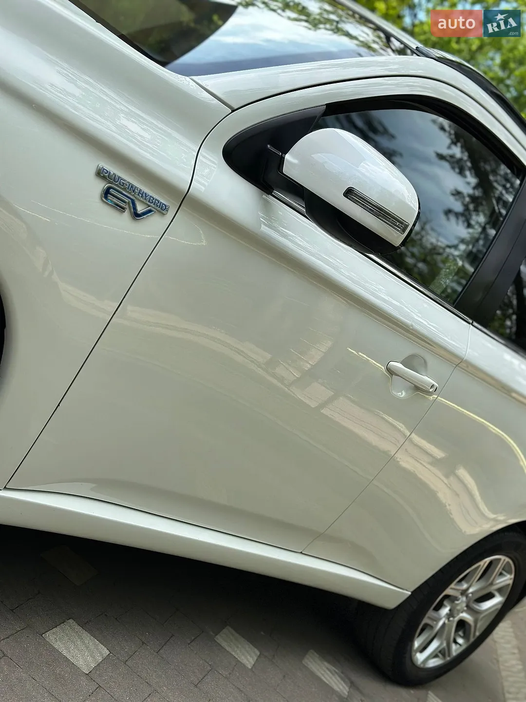 2014 Mitsubishi Outlander - мініатюра 8