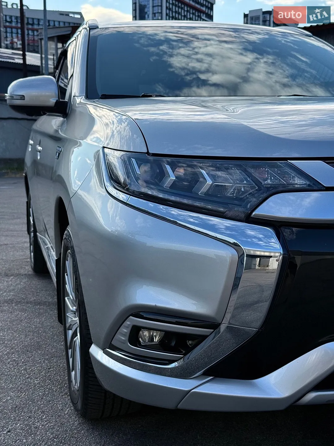 2020 Mitsubishi Outlander - мініатюра 13