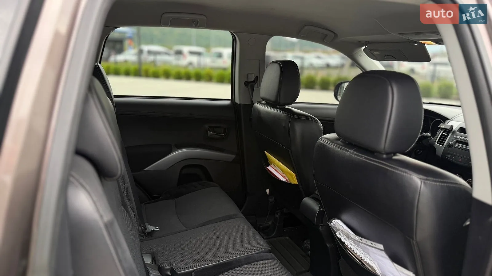2010 Mitsubishi Outlander - мініатюра 7