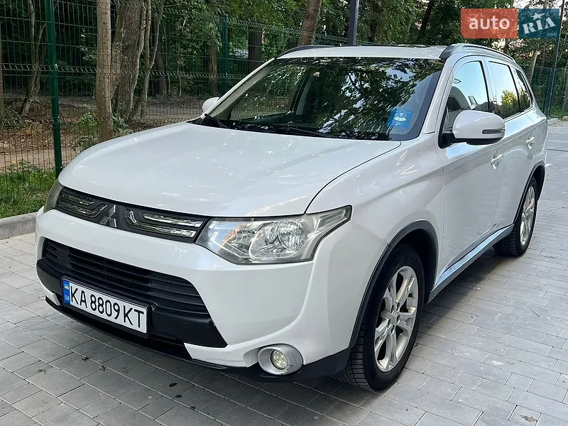 Mitsubishi Outlander 2014
